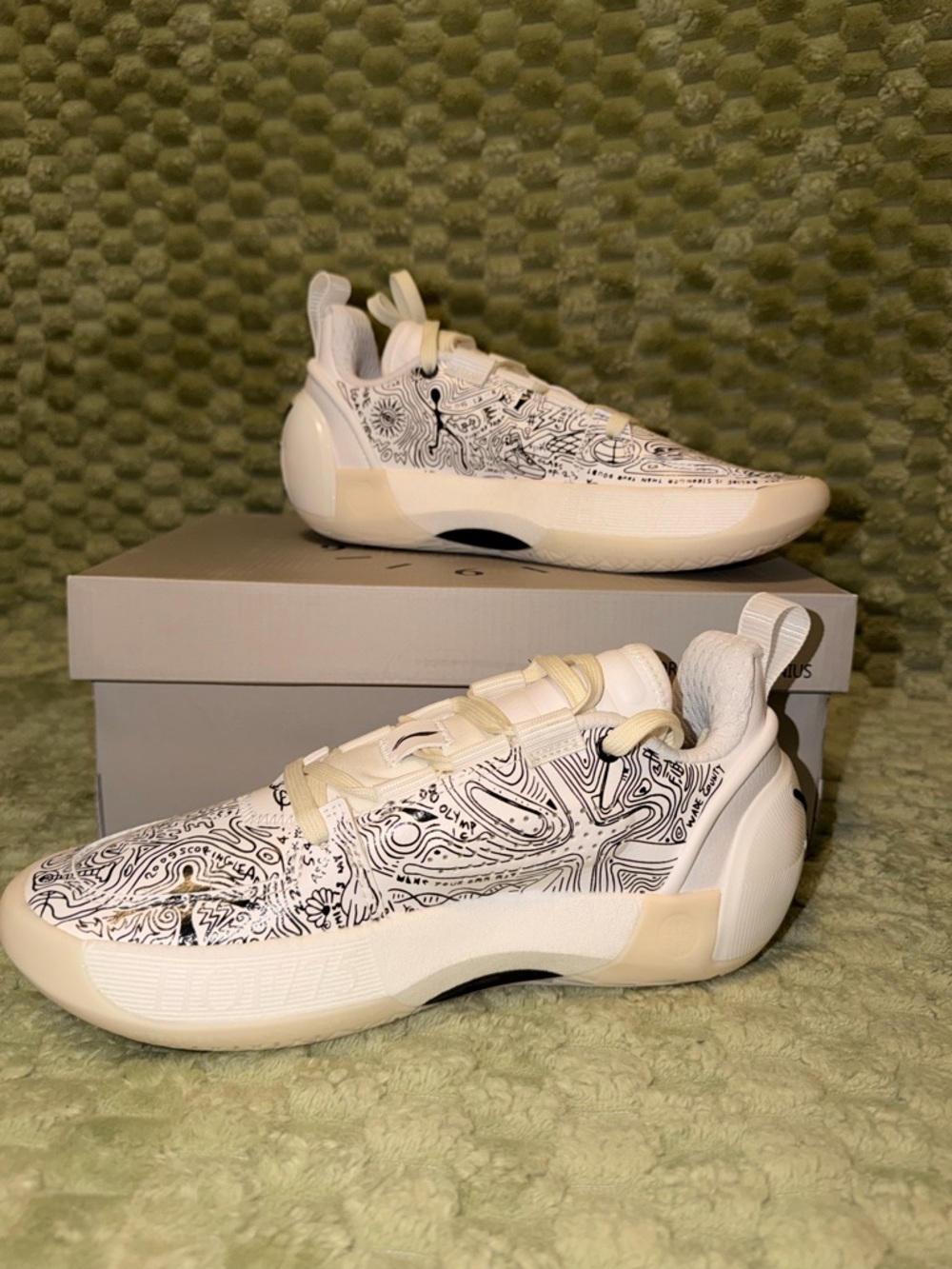 Li-Ning Way of Wade All City 12
Encore 'Team No Sleep' 6.5 us men’s